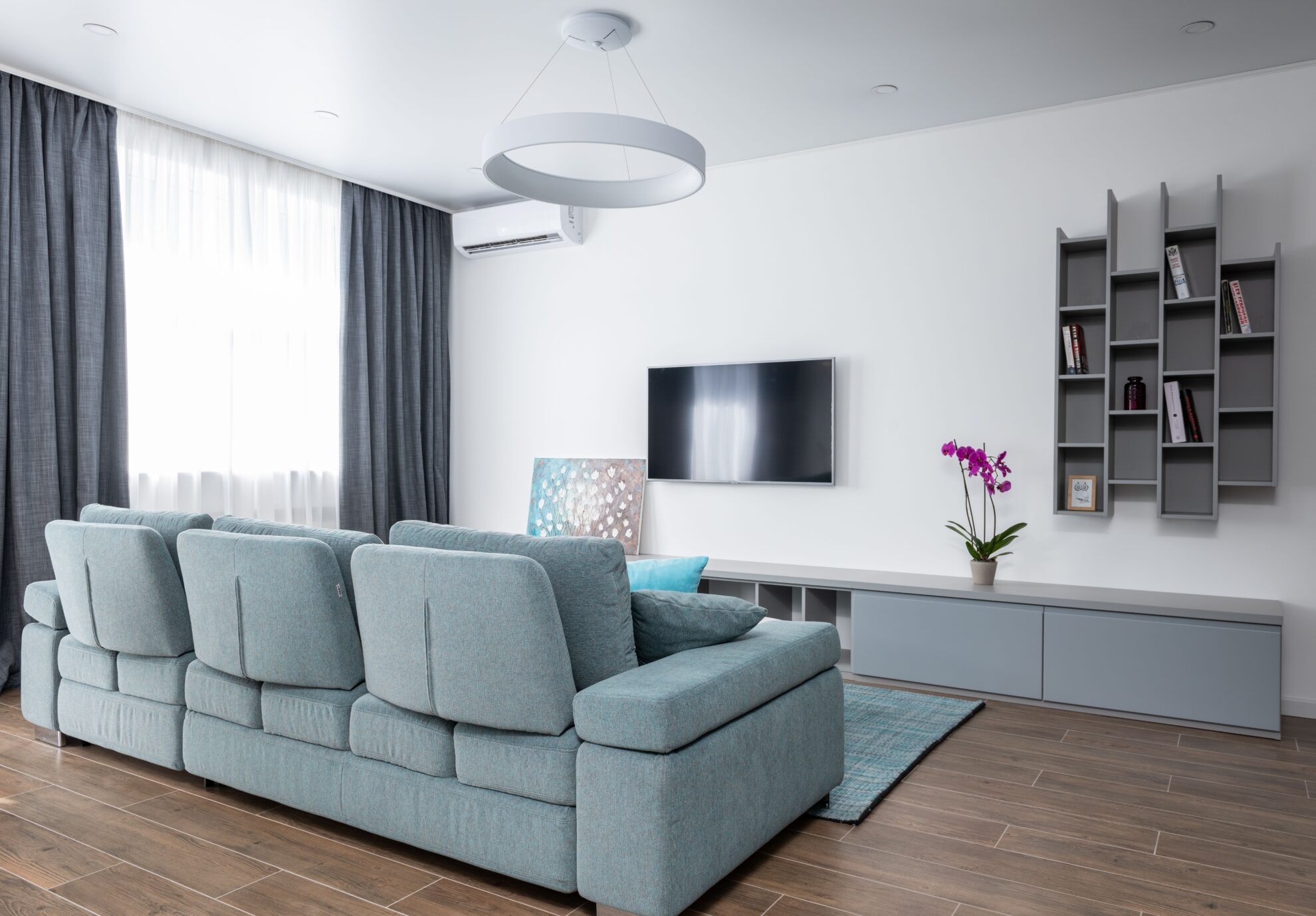 How Inverter ACs Lower Energy Use? 4 pexels artbovich 6782349 scaled